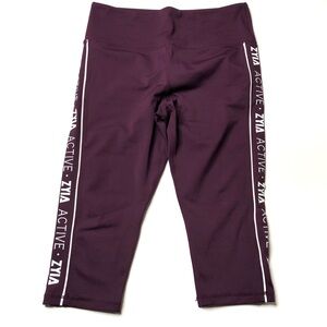 Zyia Light N Tight Crop Capri Legging Burgundy Logo Stripe